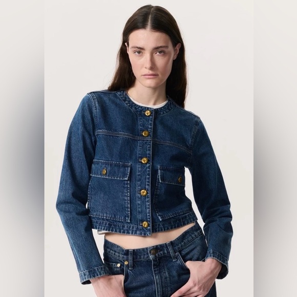 rag & bone Jackets & Blazers - Rag & Bone Drew Denim Jacket
Lightweight Rigid Denim in Adeline